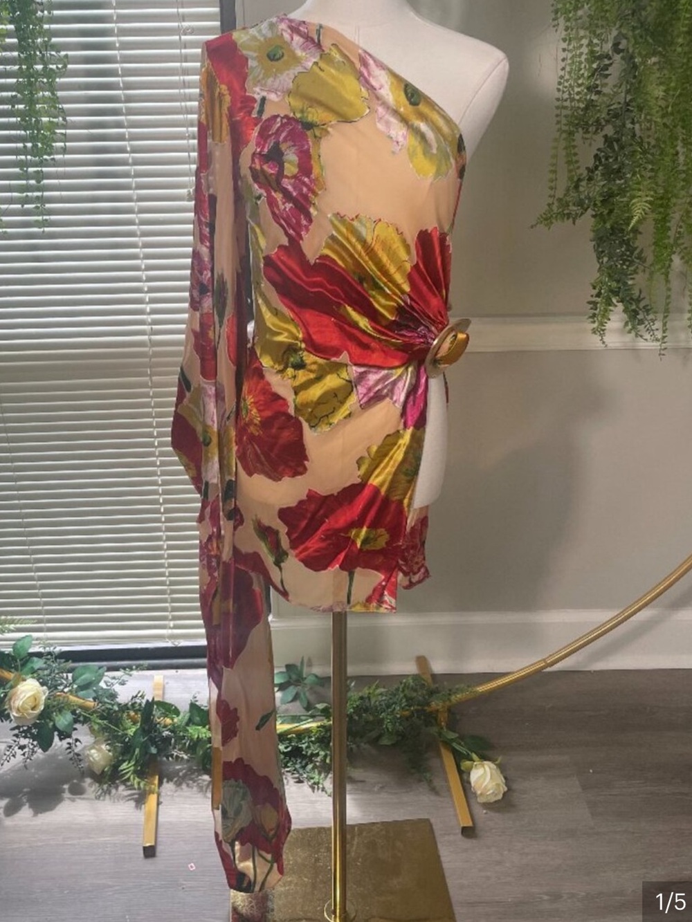 Cult Gaia floral one shoulder top - Picture 3 of 5